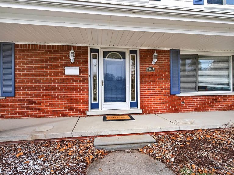 Listing photo 5