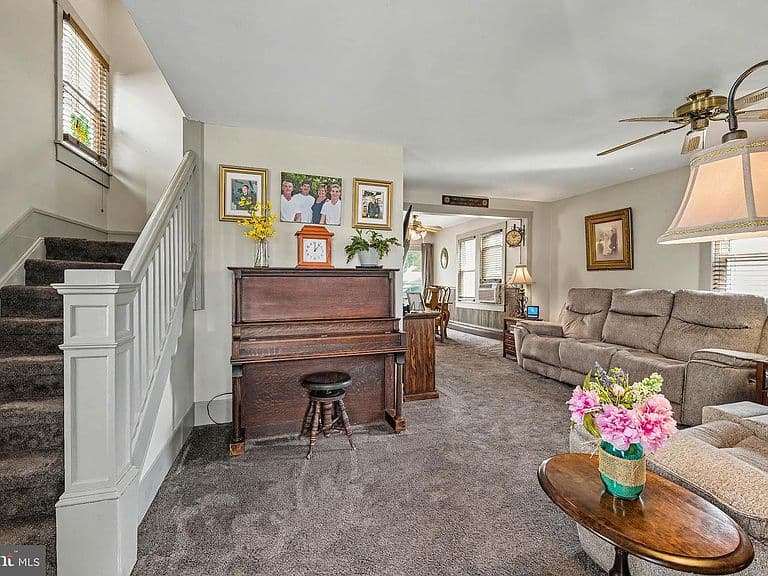 Listing photo 4