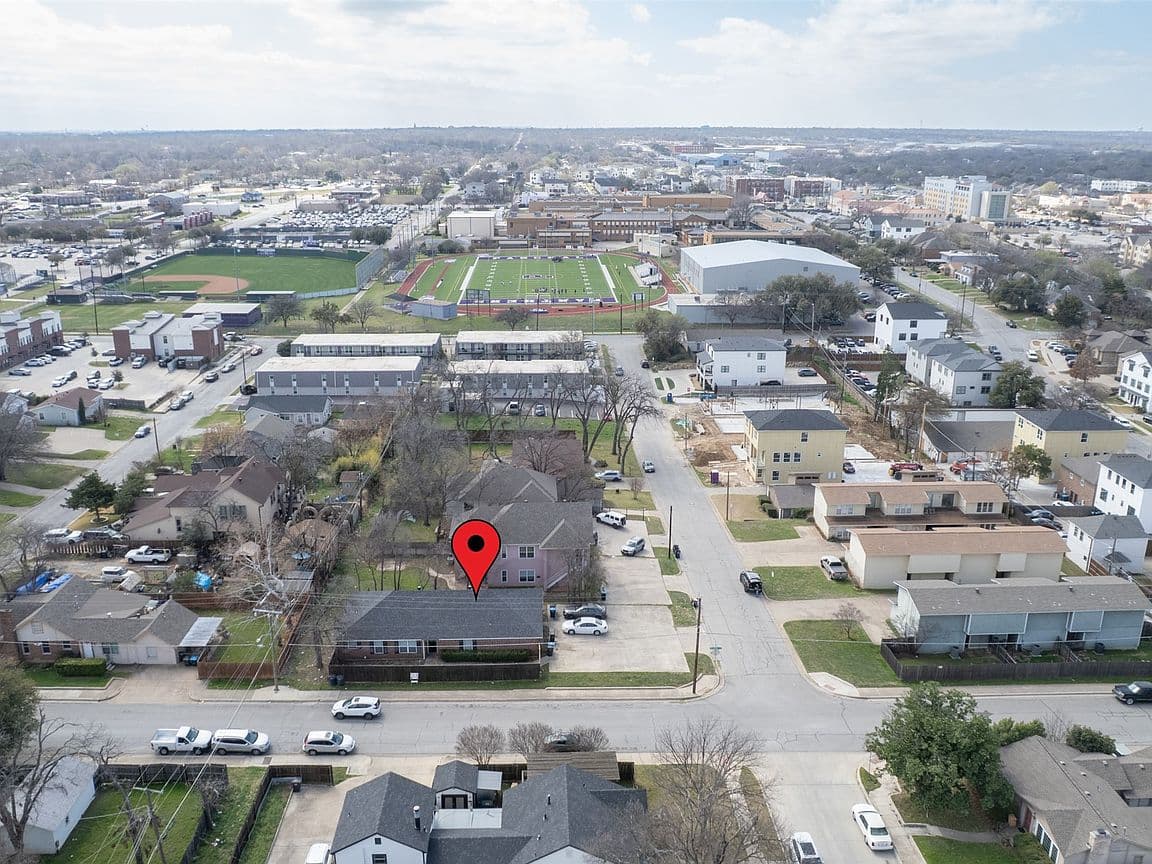 Primary listing photo