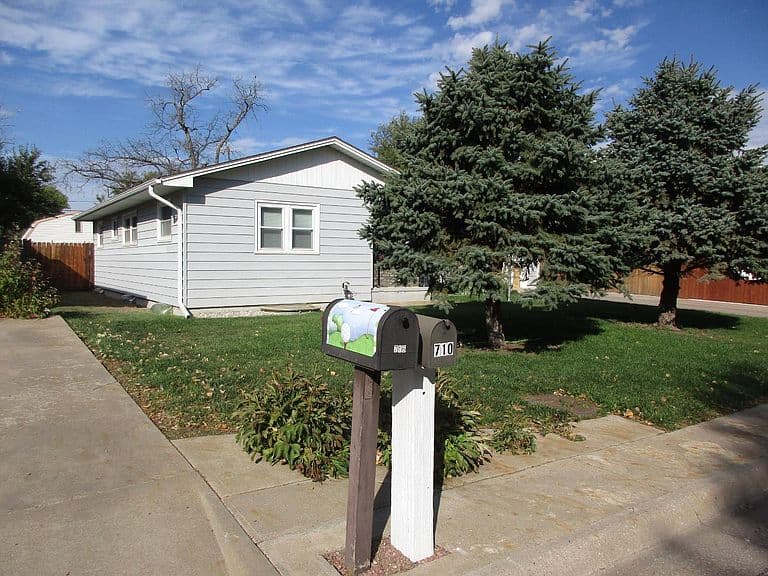 Listing photo 2