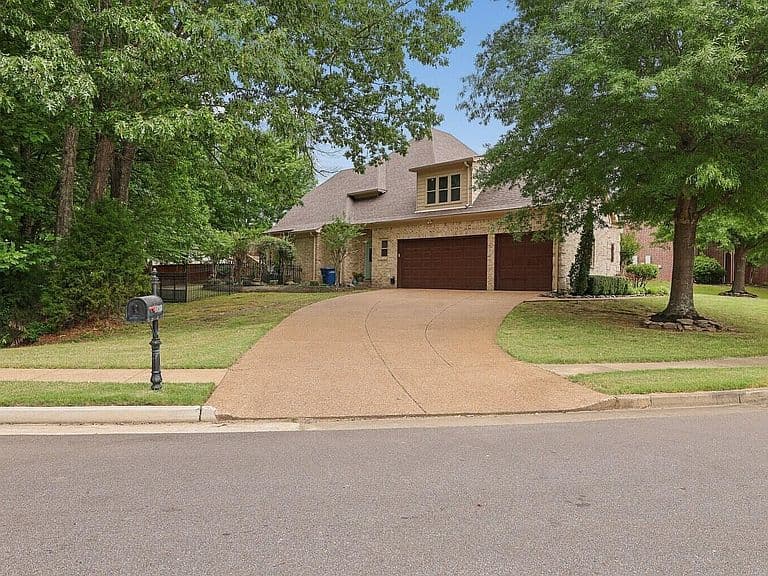 Listing photo 4
