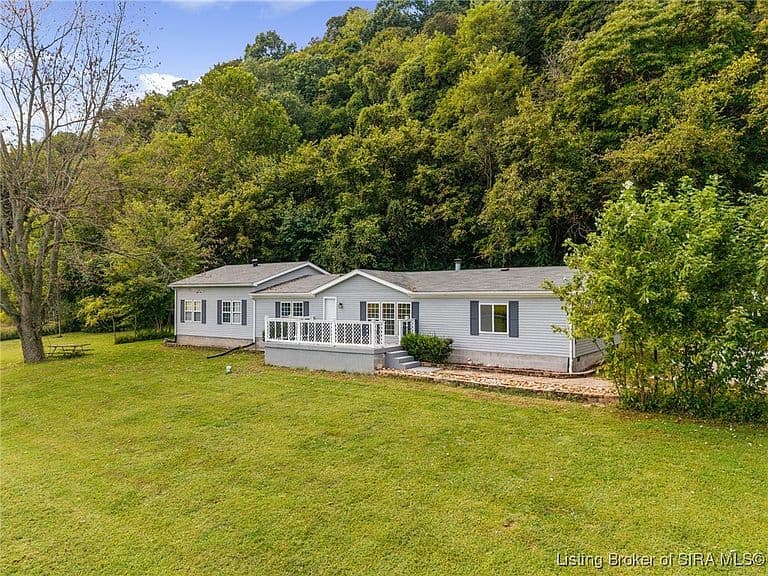 Listing photo 4