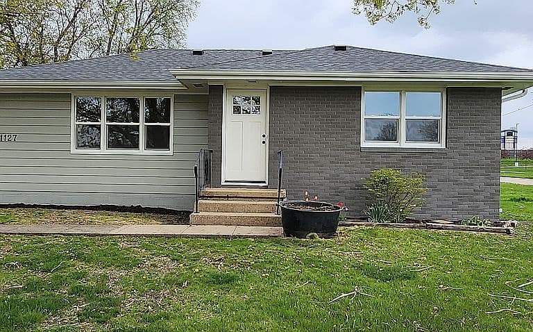 Listing photo