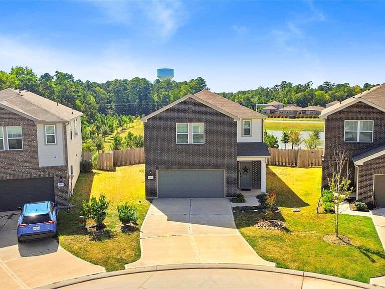 Listing photo 4