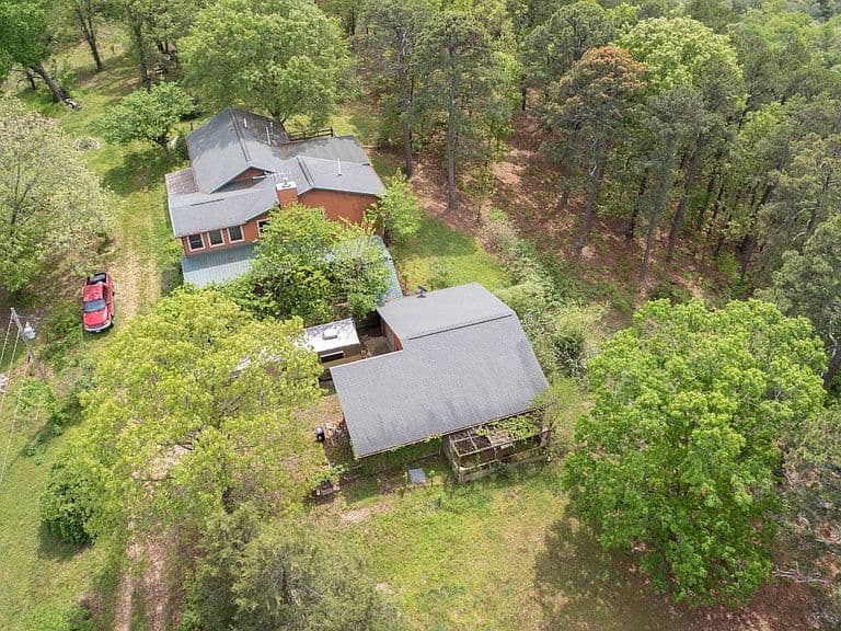 Listing photo 4