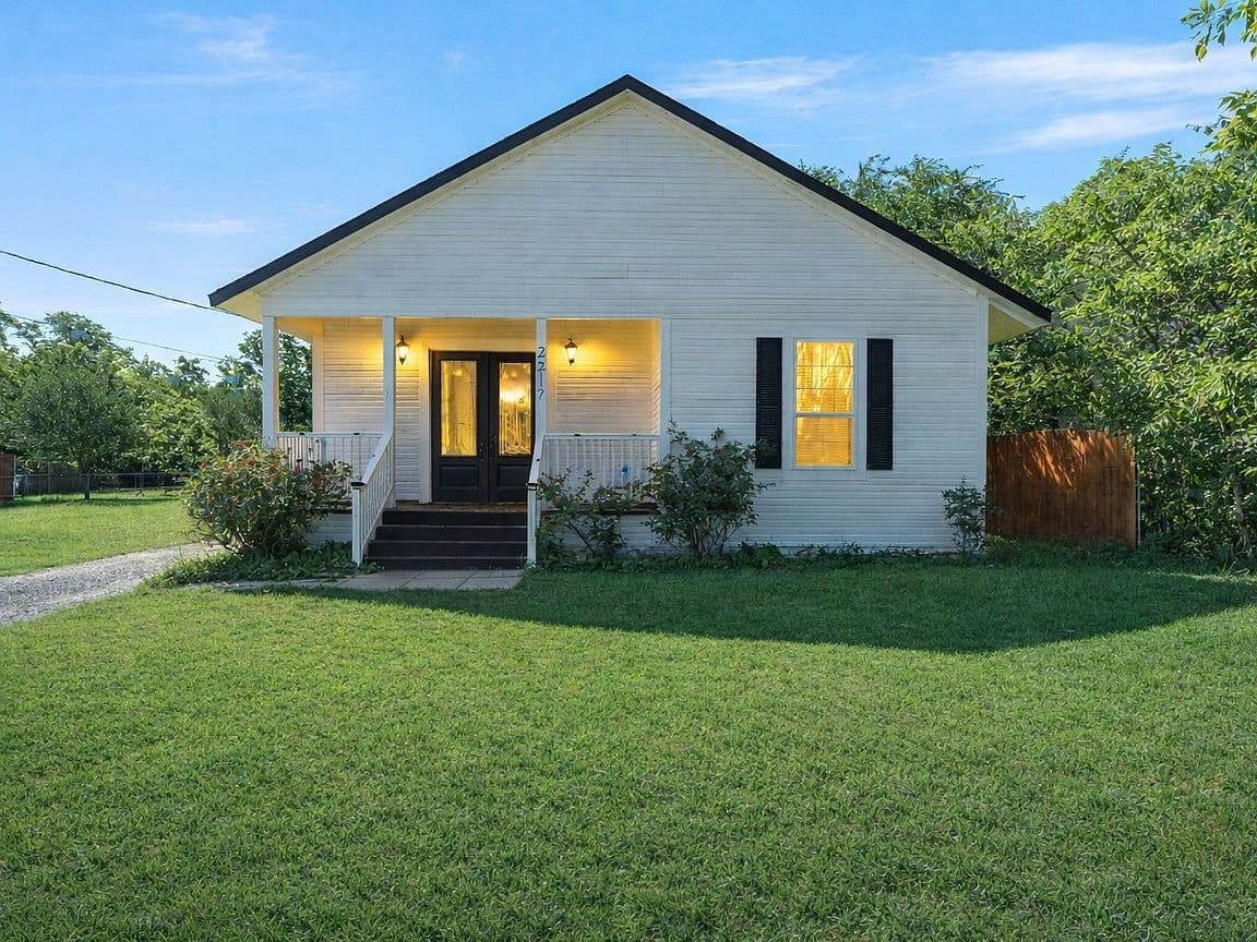 Primary listing photo
