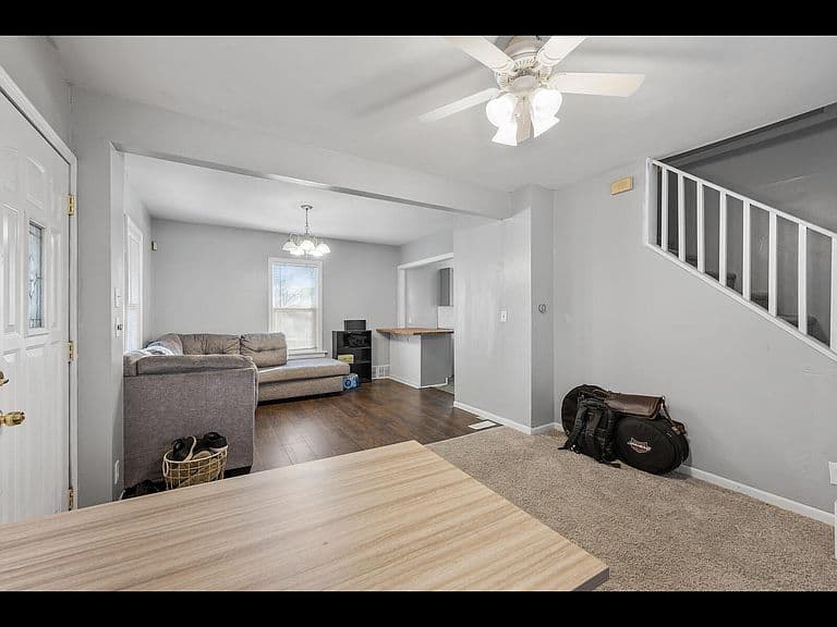 Listing photo 4
