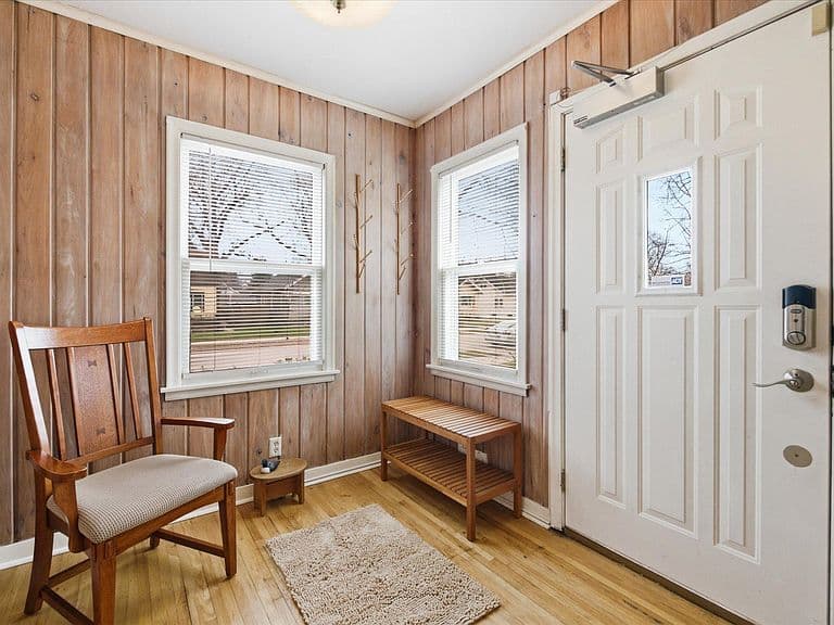 Listing photo 5