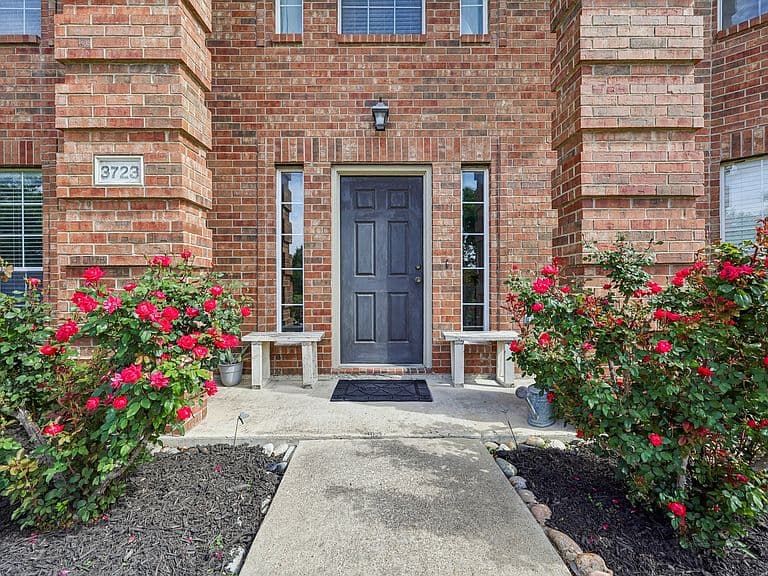 Listing photo 4