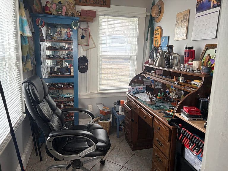 Listing photo 5