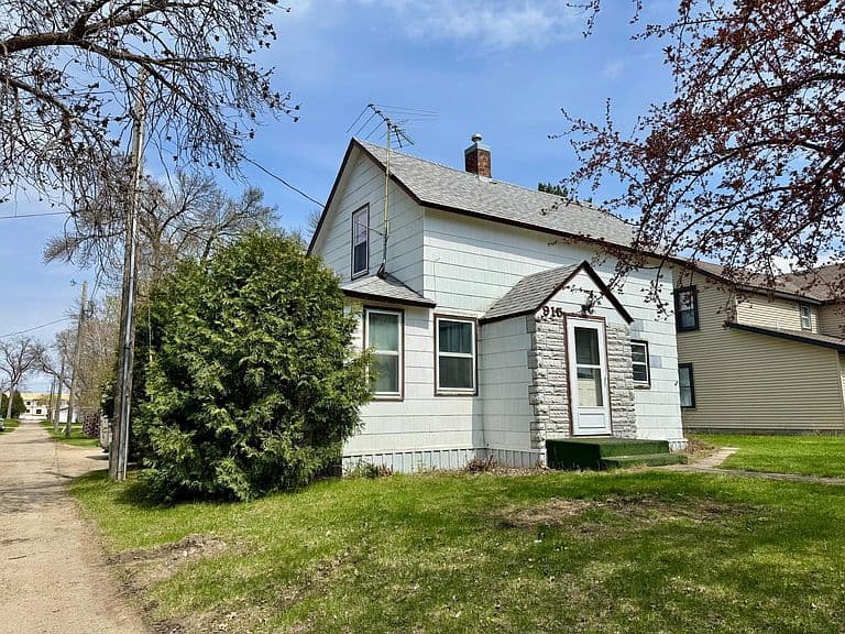 Listing photo 3