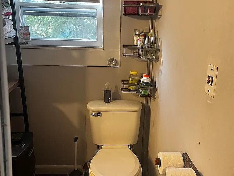 Listing photo 5