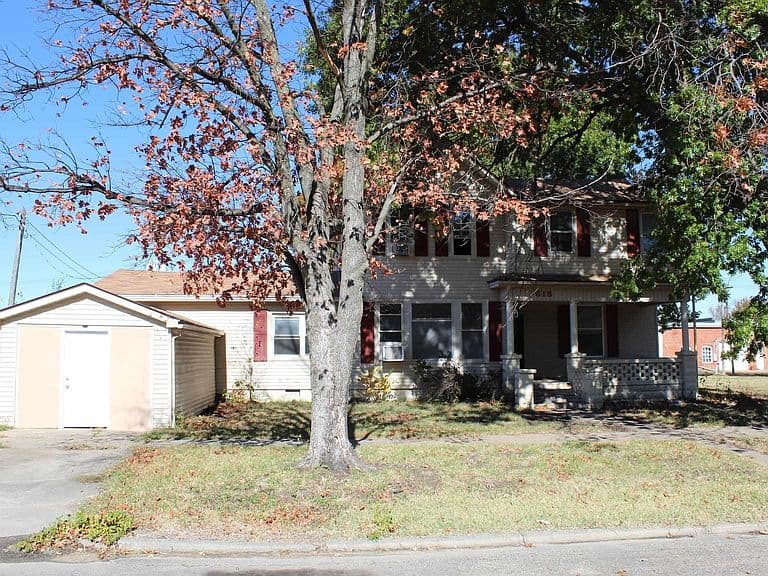 Listing photo 3