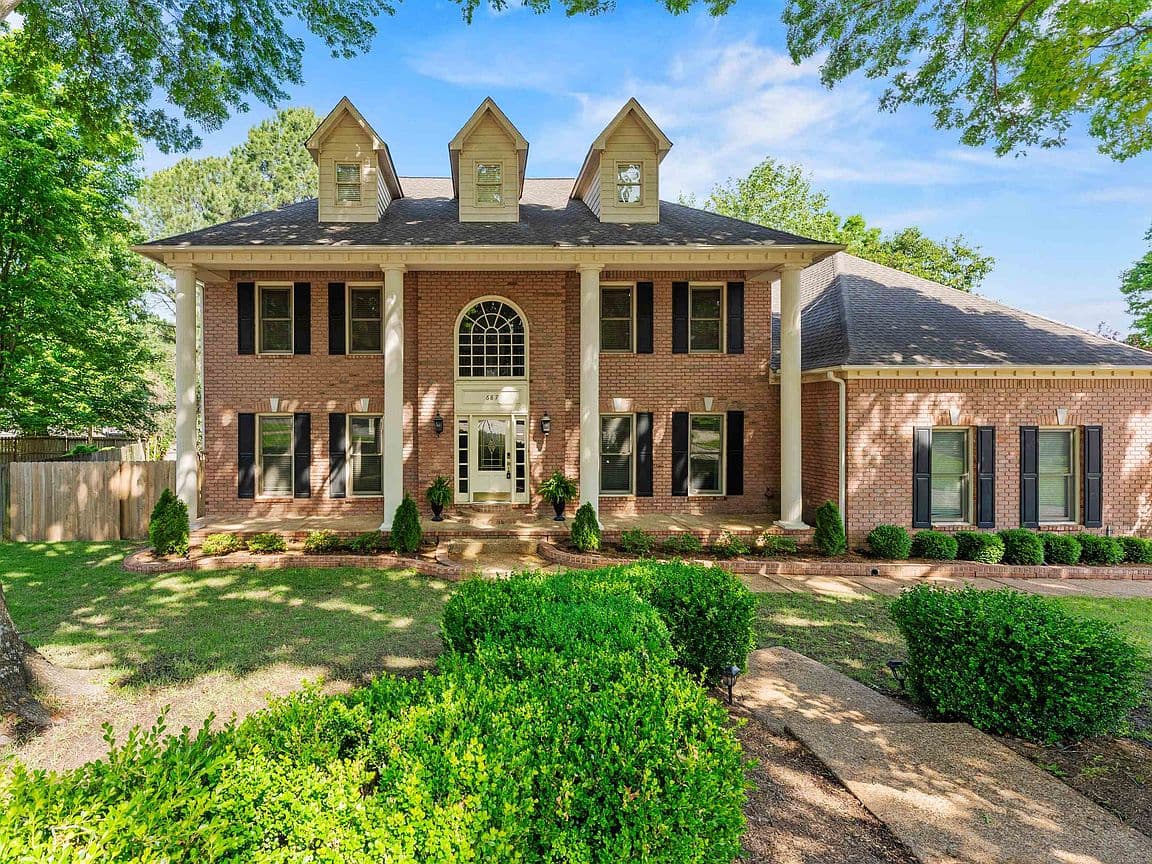 Primary listing photo