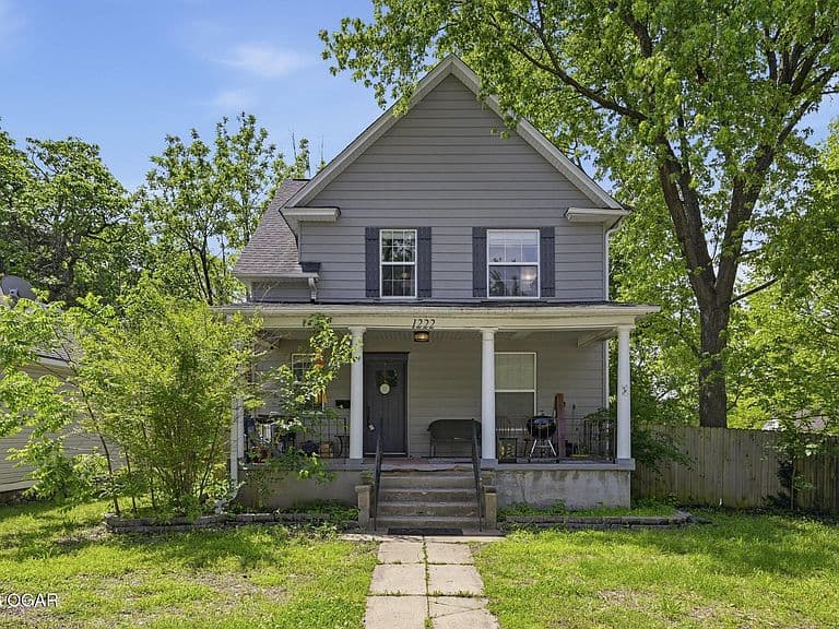 Listing photo 4