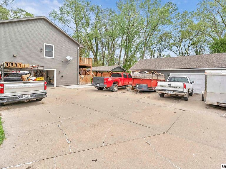 Listing photo 4