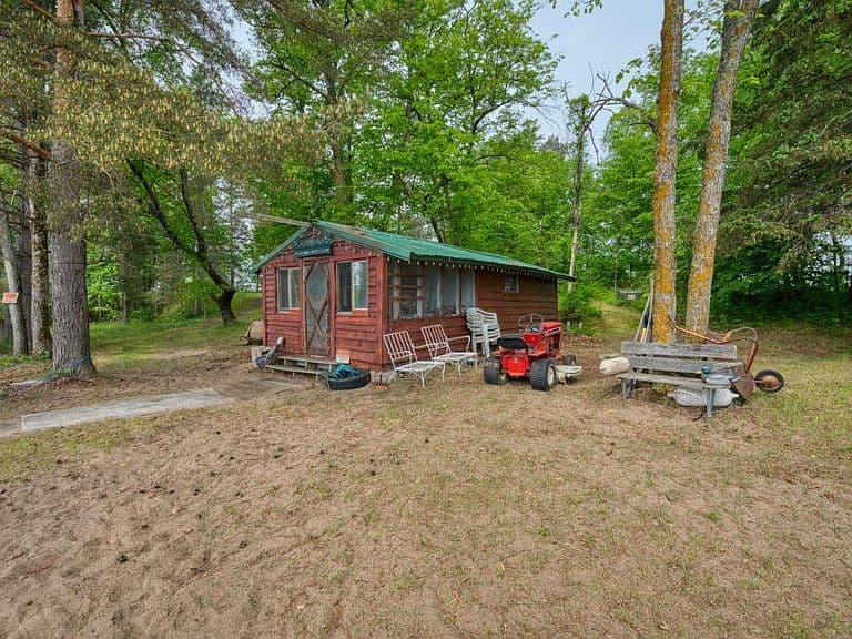 Listing photo 5