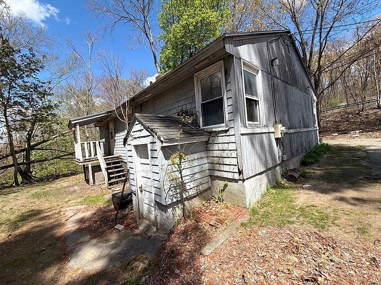 Listing photo 5