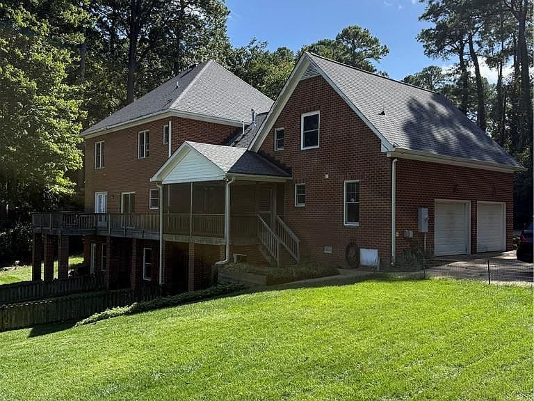 Listing photo 3