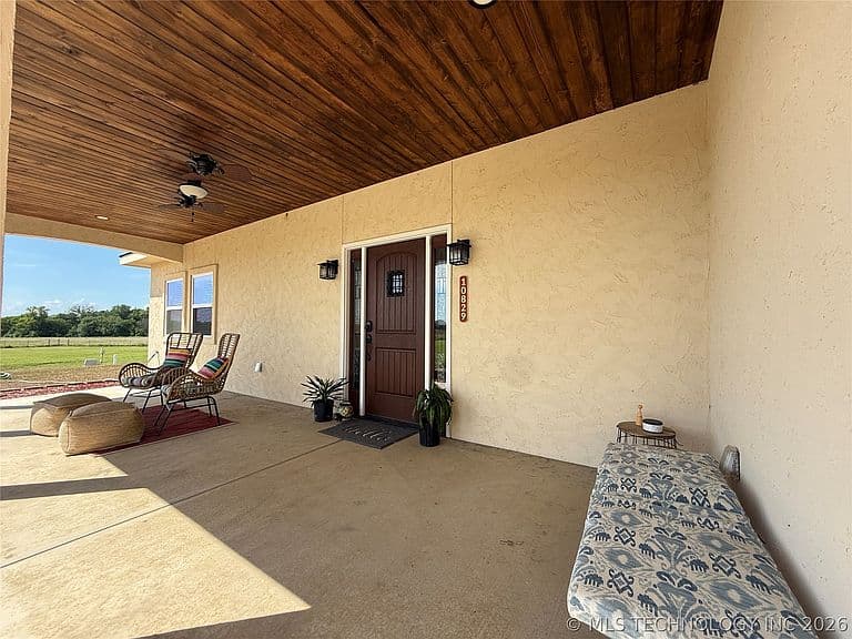 Listing photo 5