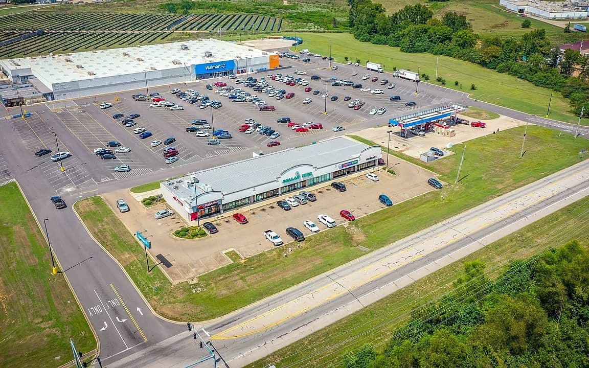 Primary listing photo