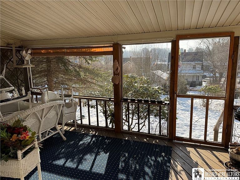 Listing photo 5