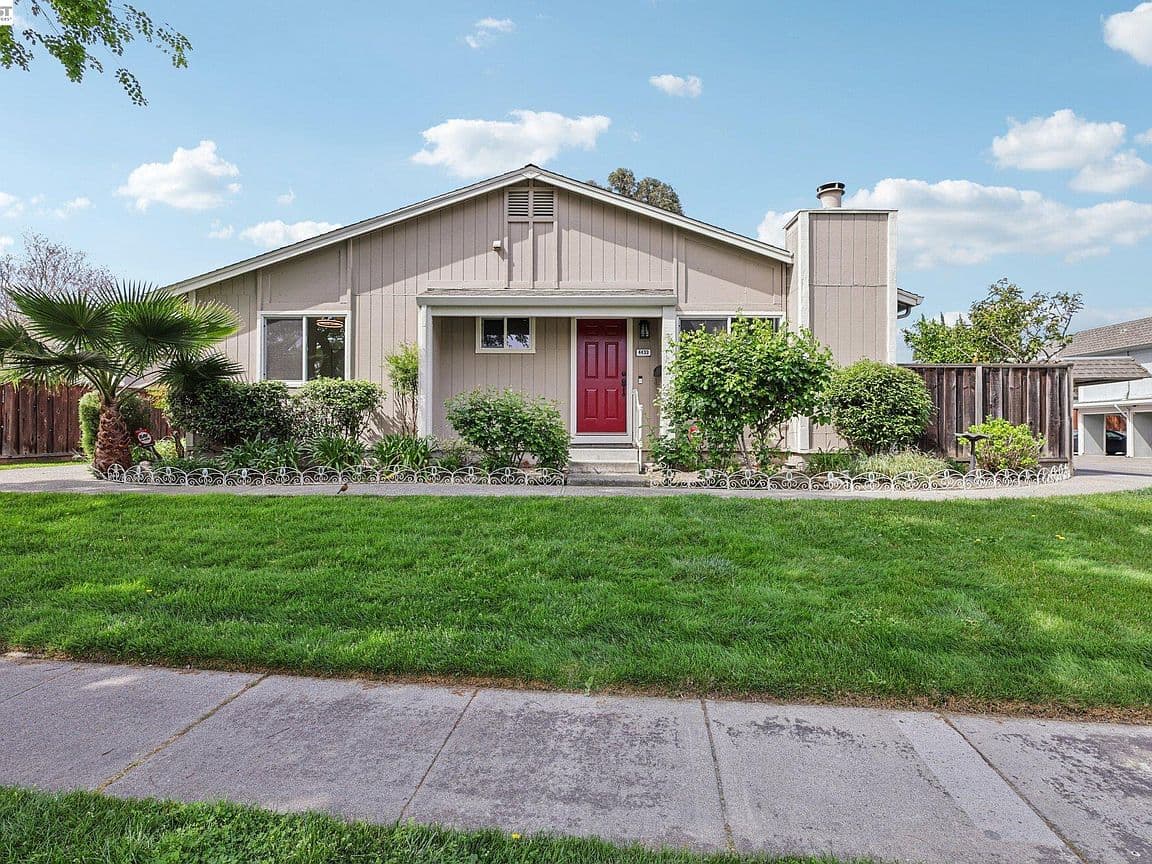 Primary listing photo