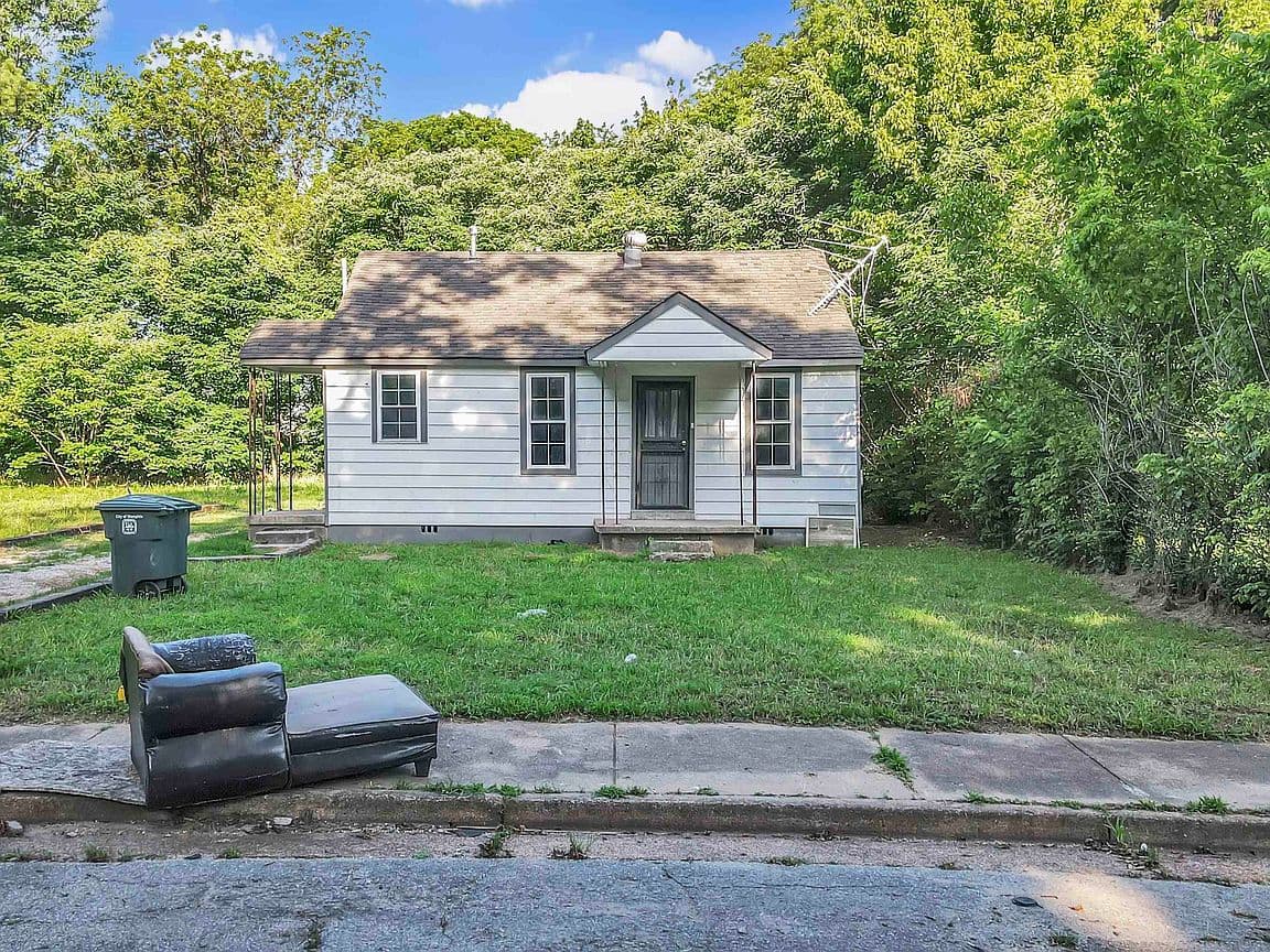 Primary listing photo