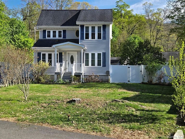 Listing photo 2