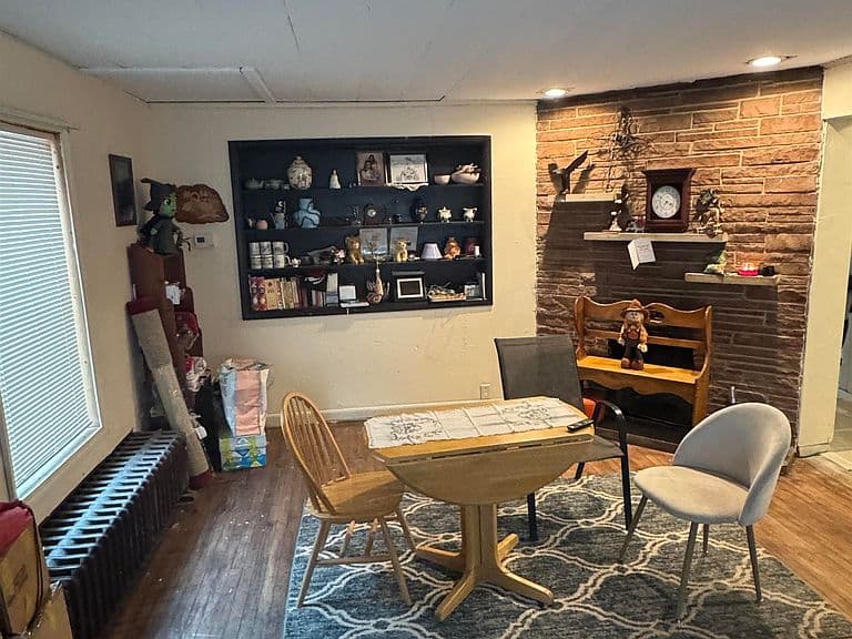 Listing photo 4