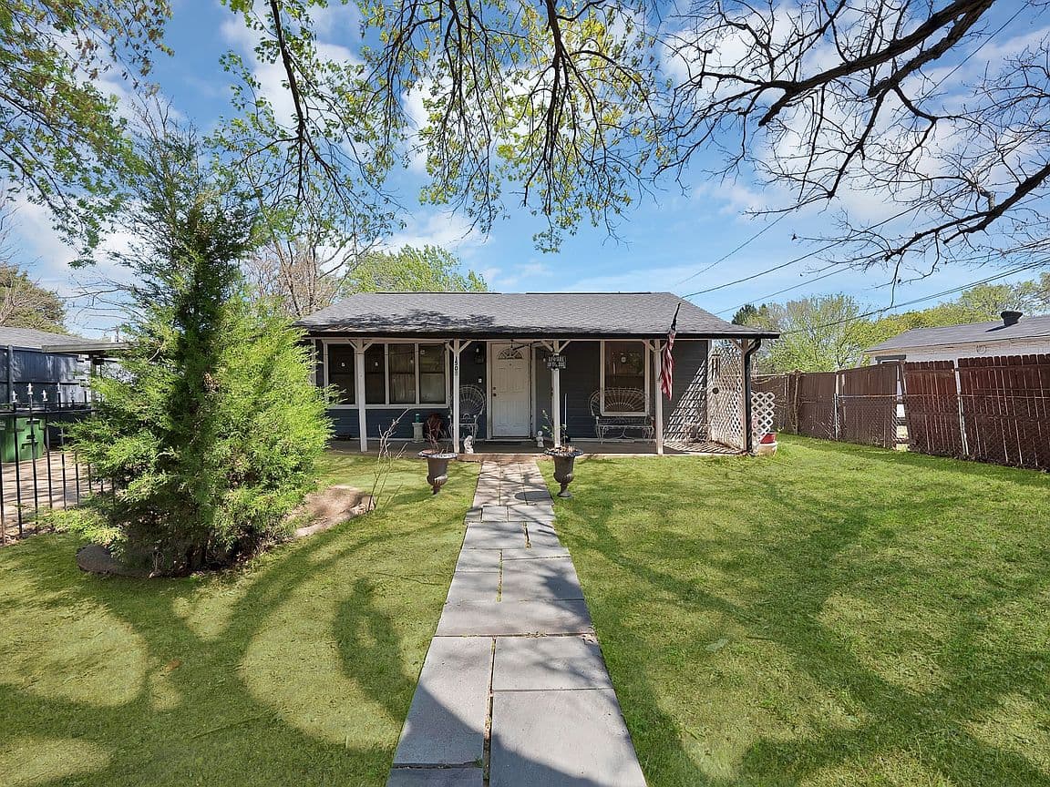 Primary listing photo