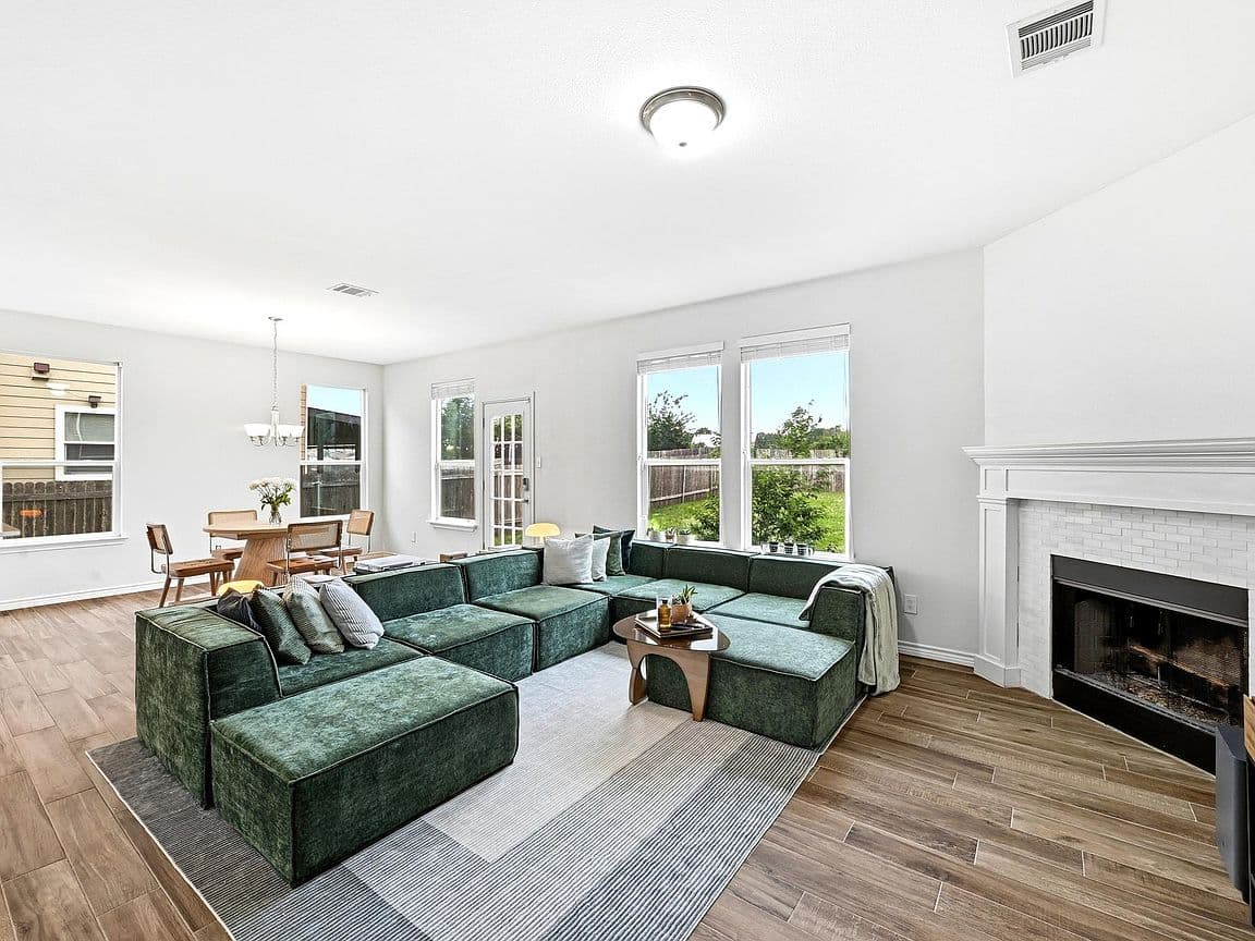Primary listing photo