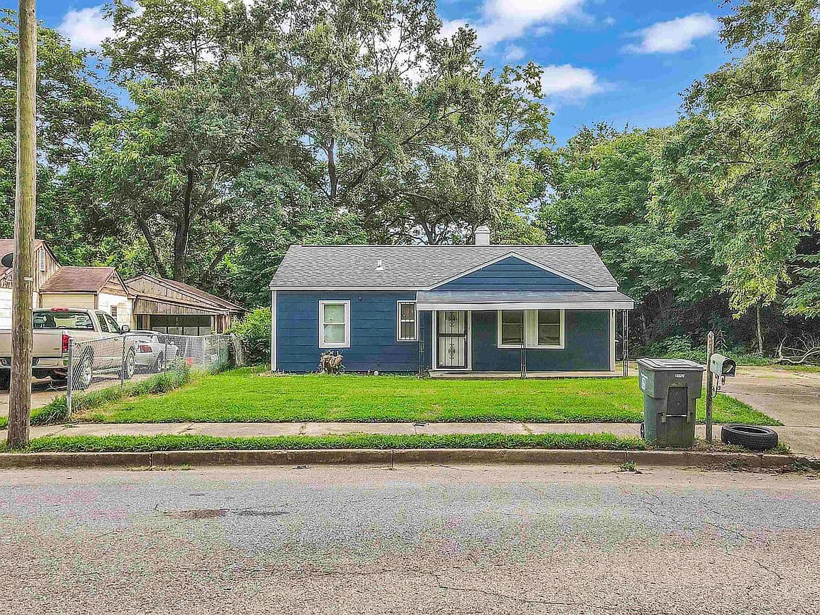 Primary listing photo