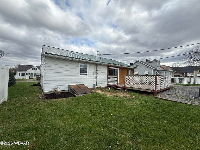 Listing photo 5