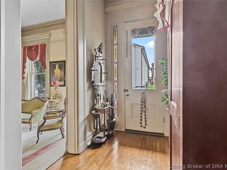 Listing photo 4