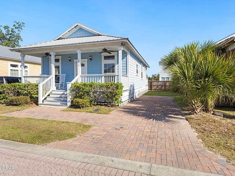 Listing photo 3
