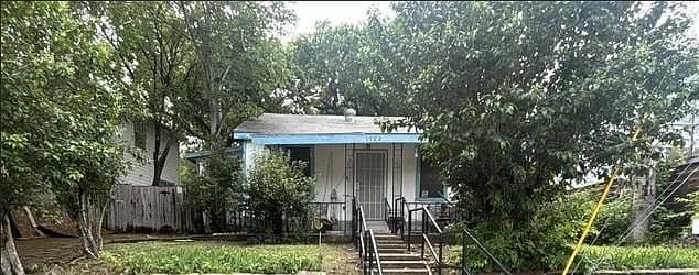 Listing photo 4