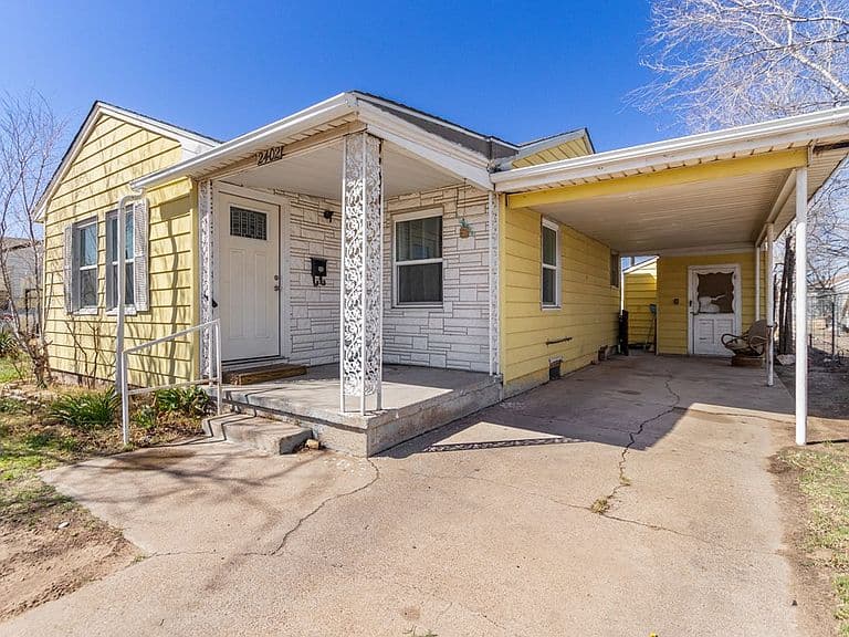 Listing photo 3