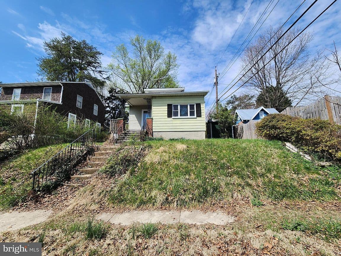 Primary listing photo
