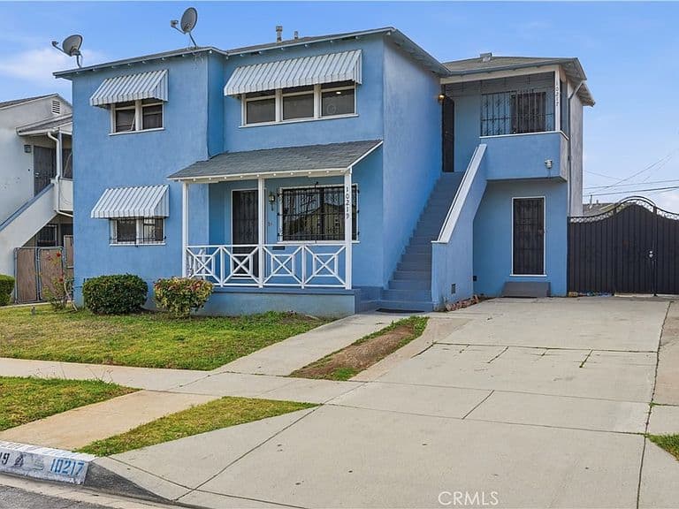 Listing photo 2