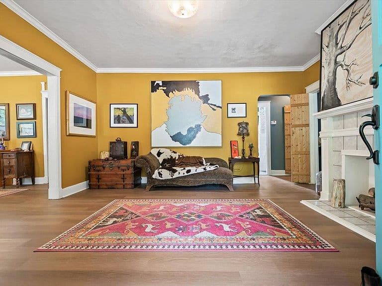 Listing photo 4