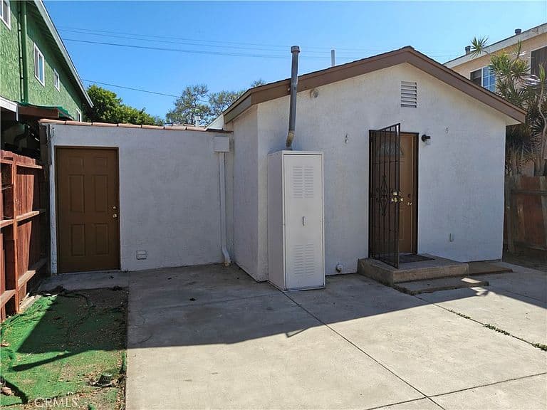 Listing photo 4
