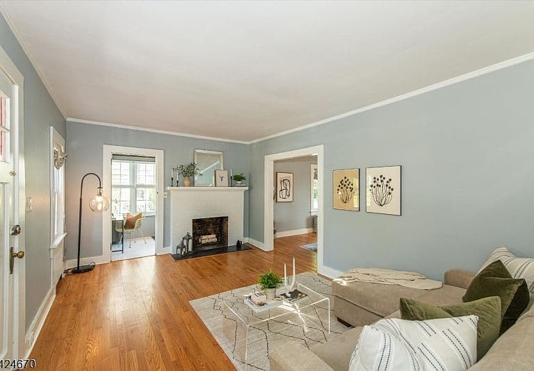 Listing photo 5