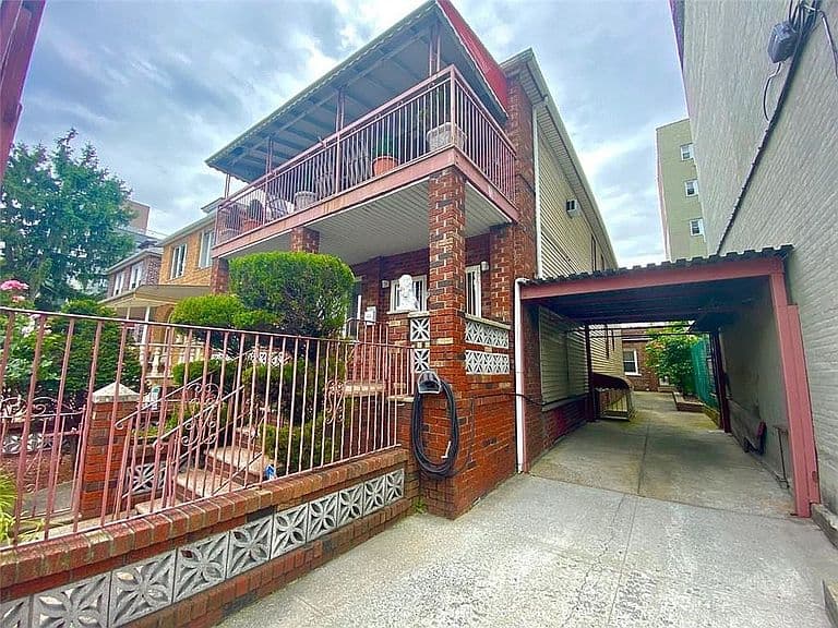 Listing photo 4
