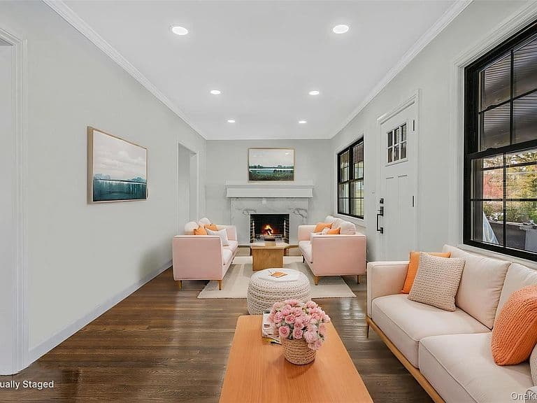 Listing photo 4