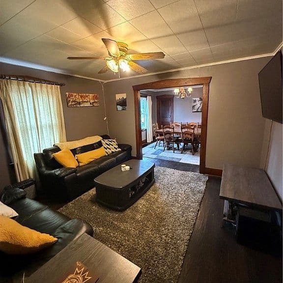 Listing photo 5