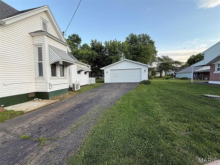 Listing photo 4