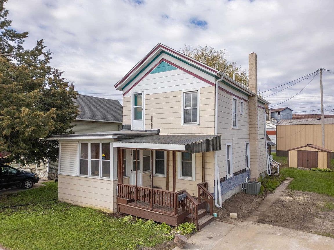 Primary listing photo