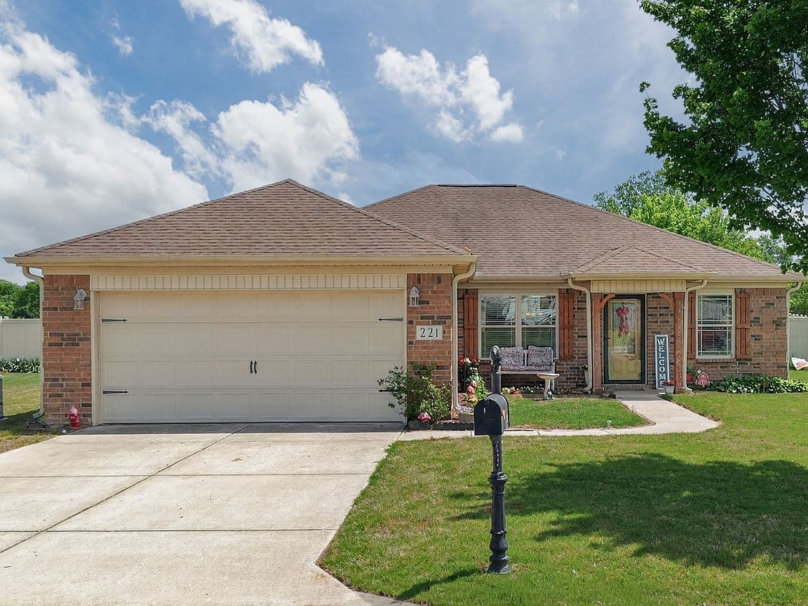 Primary listing photo