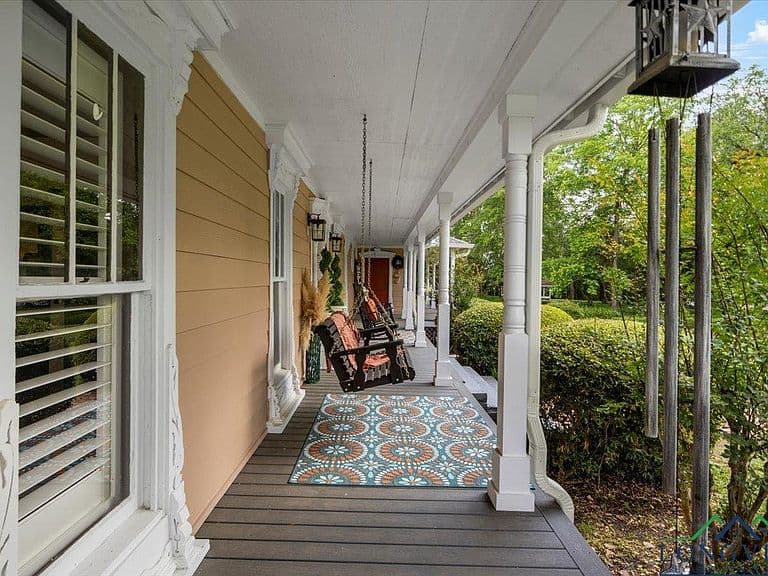 Listing photo 4